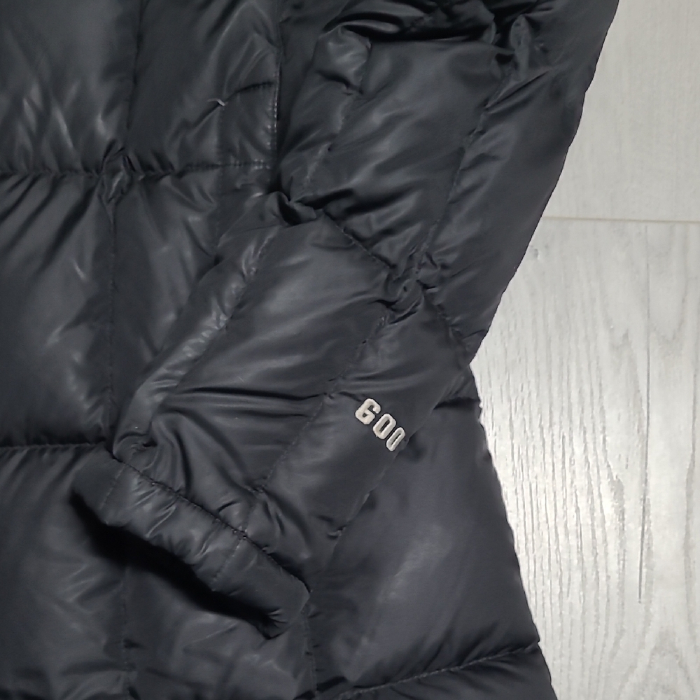 The North Face Women's Dark Puffer Jacket - Picture 5 of 16
